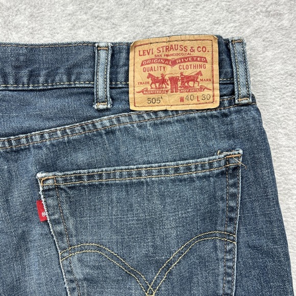 Levis 505 Jeans Mens 40x30 Blue Denim Pants Straight Fit American Distressed Y2K - Picture 3 of 16